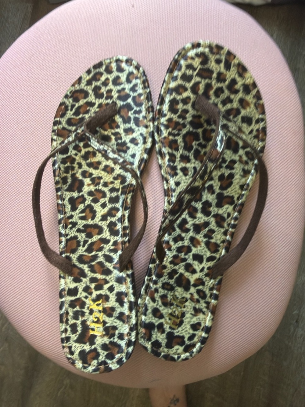 Leopard Print Women's Flip Flop Sandals - Brown Leopard